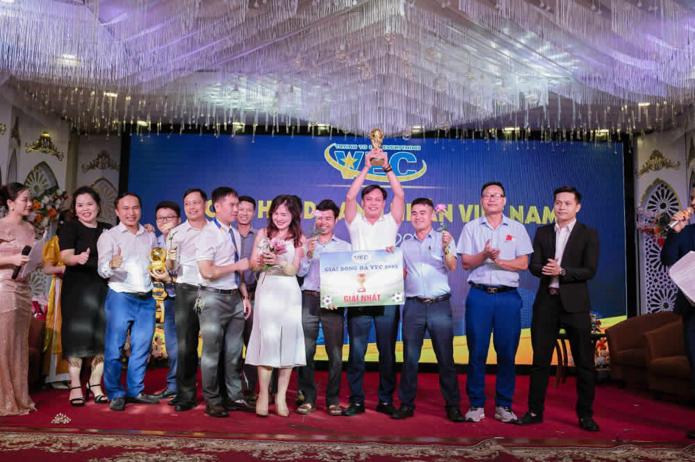 Cộng đồng doanh nghiệp VEC tổ chức Gala Chào mừng ngày Doanh Nhân Việt Nam 2023