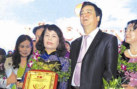 Nữ doanh nhân Hồ Thị Tân