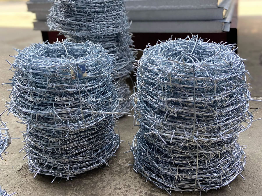 Hàng rào kẽm gai