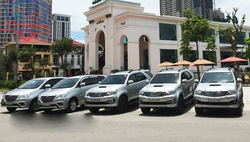 Cho thuê xe ô tô 5 7 chỗ có lái tại TP Vinh Nghệ An